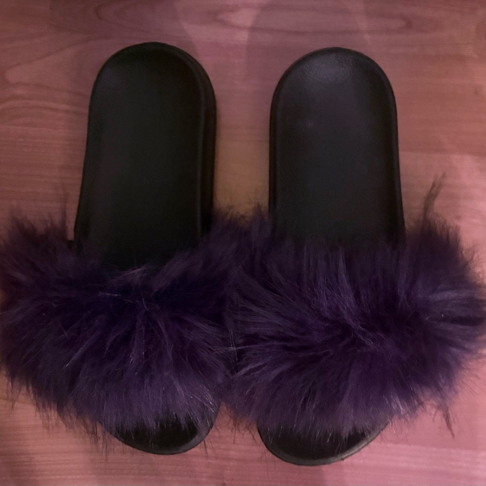 Women's Black and Purple Fur Slides - Picture 2 of 5